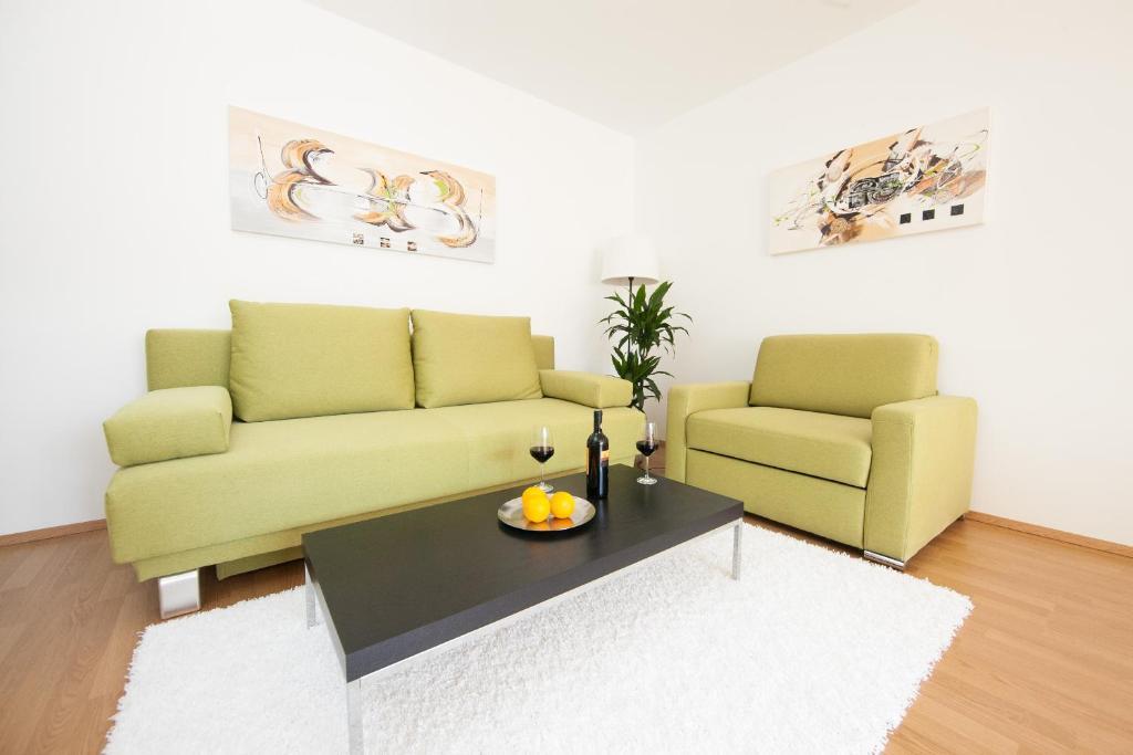 Traditional Apartments Vienna Tav Room photo